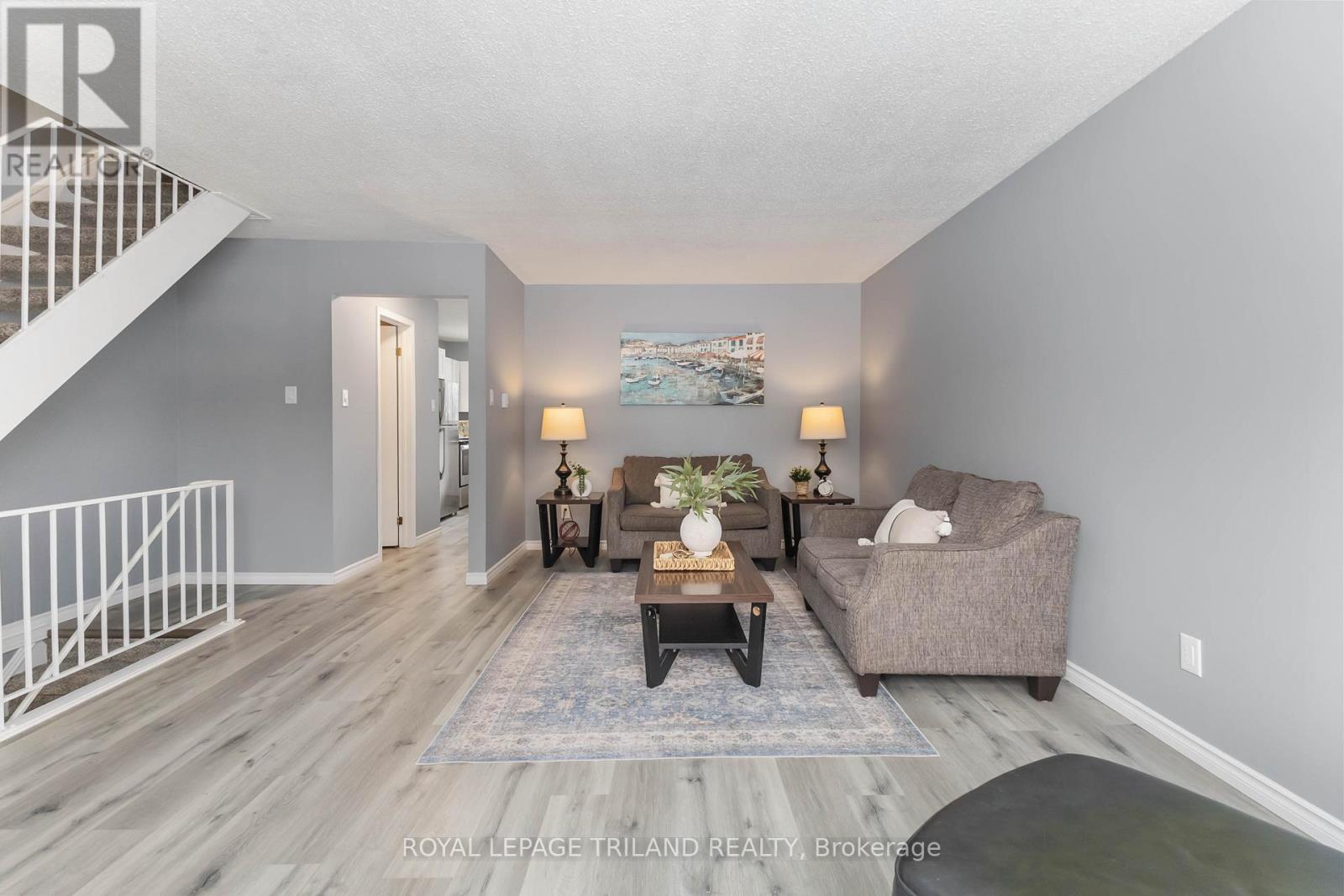 242 Monmore Road, London North, Ontario  N6G 3B4 - Photo 12 - X12832820