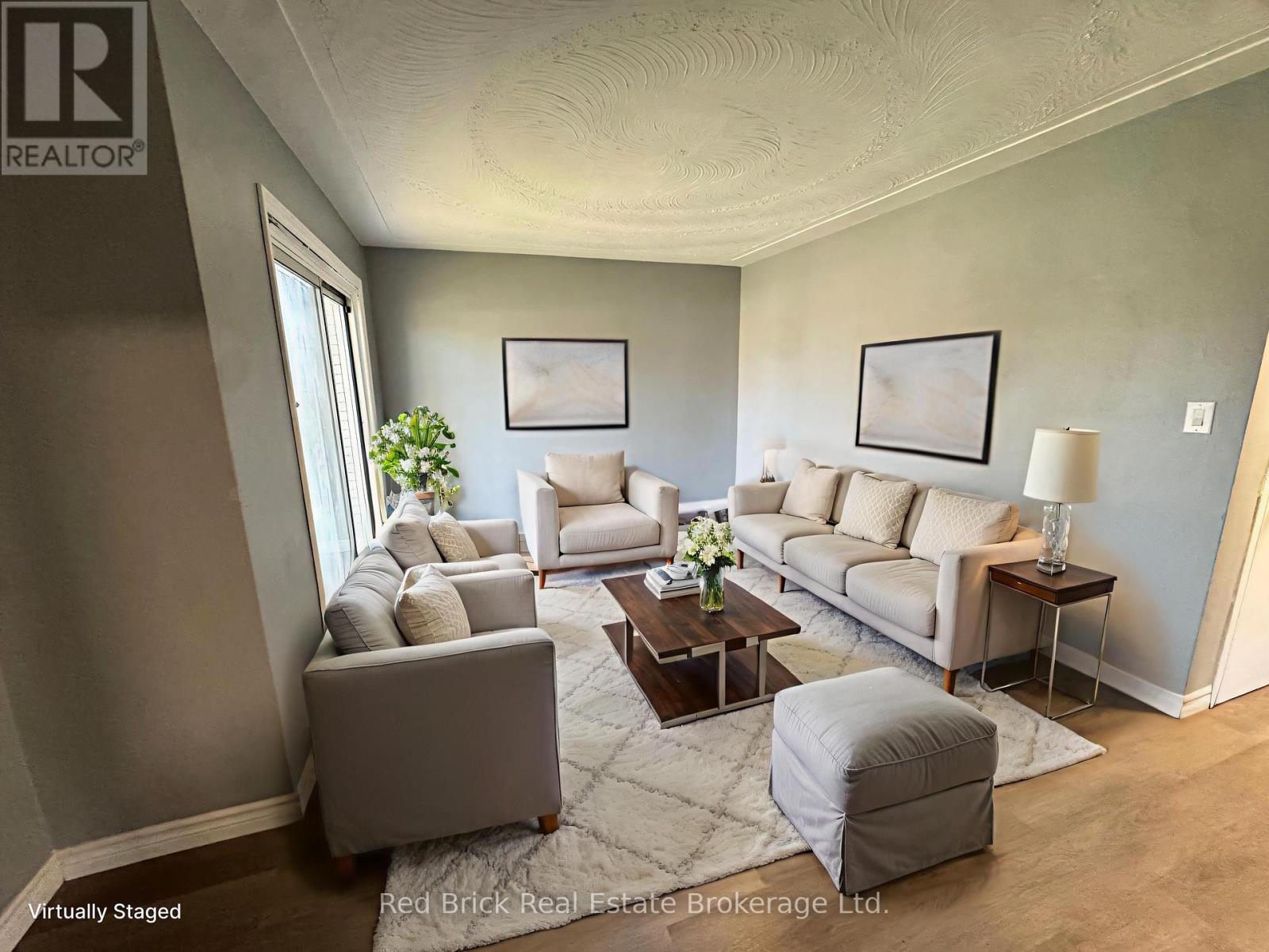 204 Veronica Drive, Kitchener, Ontario  N2A 2R9 - Photo 10 - X12832692