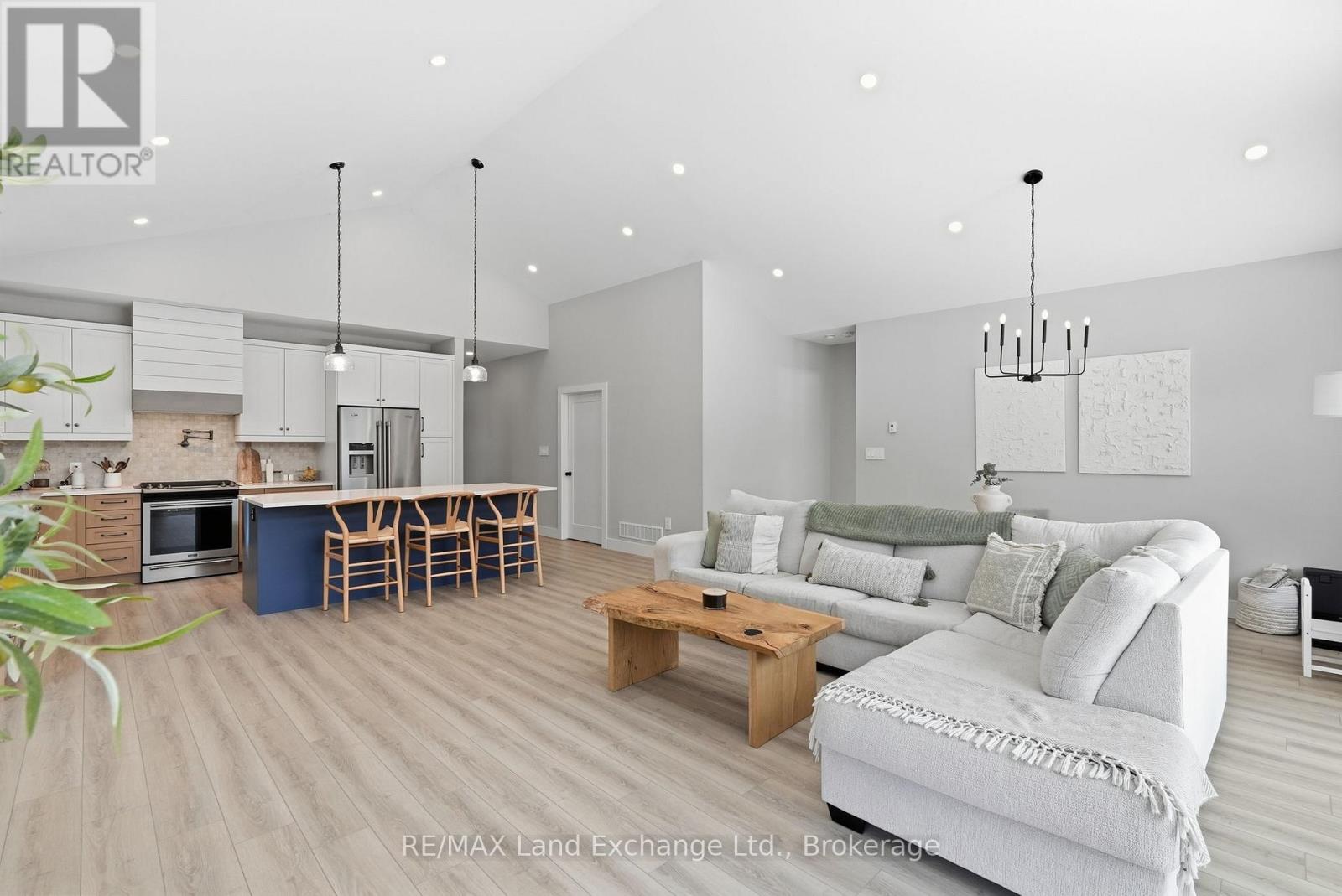 6 Marshall Place, Saugeen Shores, Ontario  N0H 2L0 - Photo 15 - X12832732