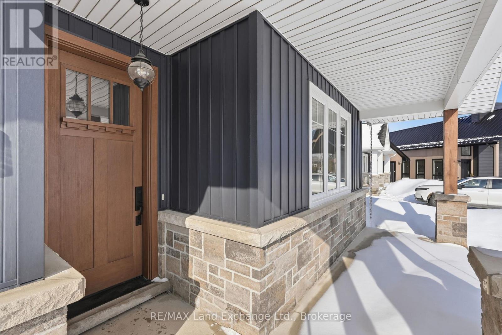 6 Marshall Place, Saugeen Shores, Ontario  N0H 2L0 - Photo 4 - X12832732