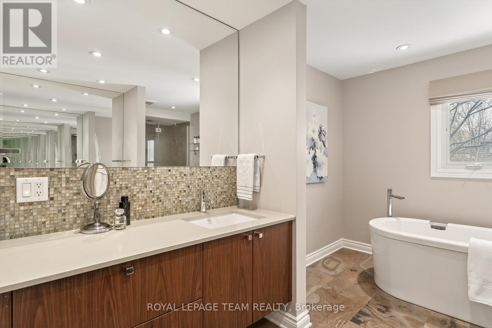 729 Ludgate Court, Ottawa, Ontario  K1J 8K8 - Photo 29 - X12832782