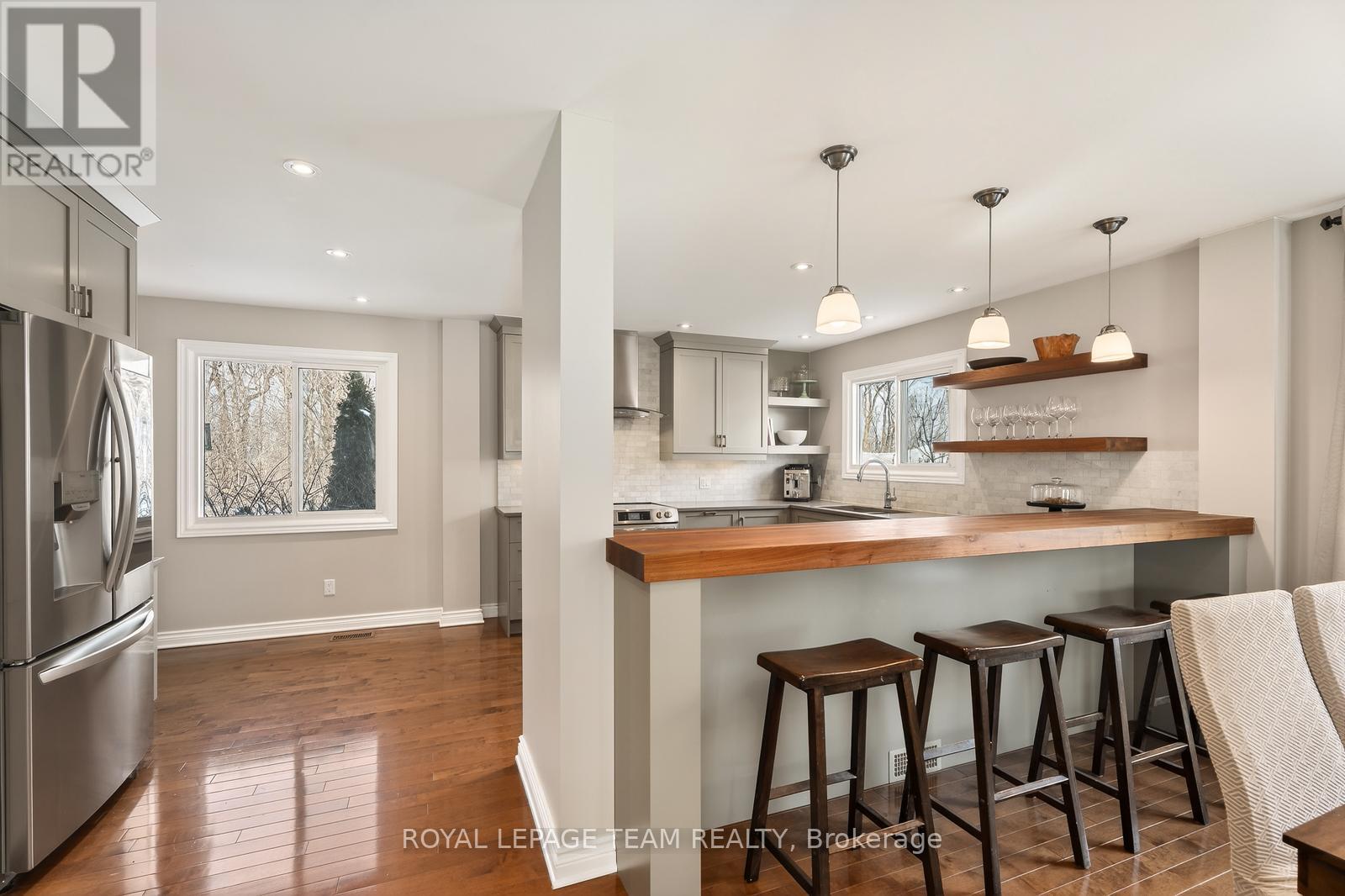 729 Ludgate Court, Ottawa, Ontario  K1J 8K8 - Photo 7 - X12832782