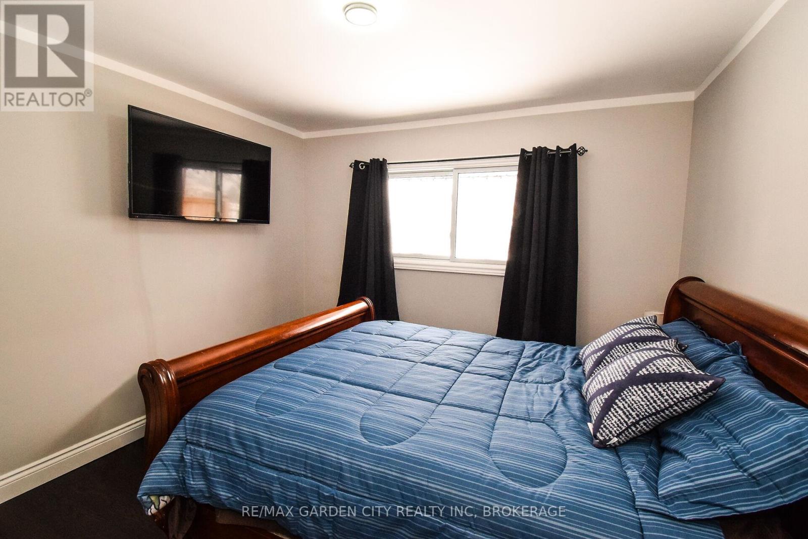 91 Crescent Drive, Welland, Ontario  L3B 2X4 - Photo 11 - X12832802