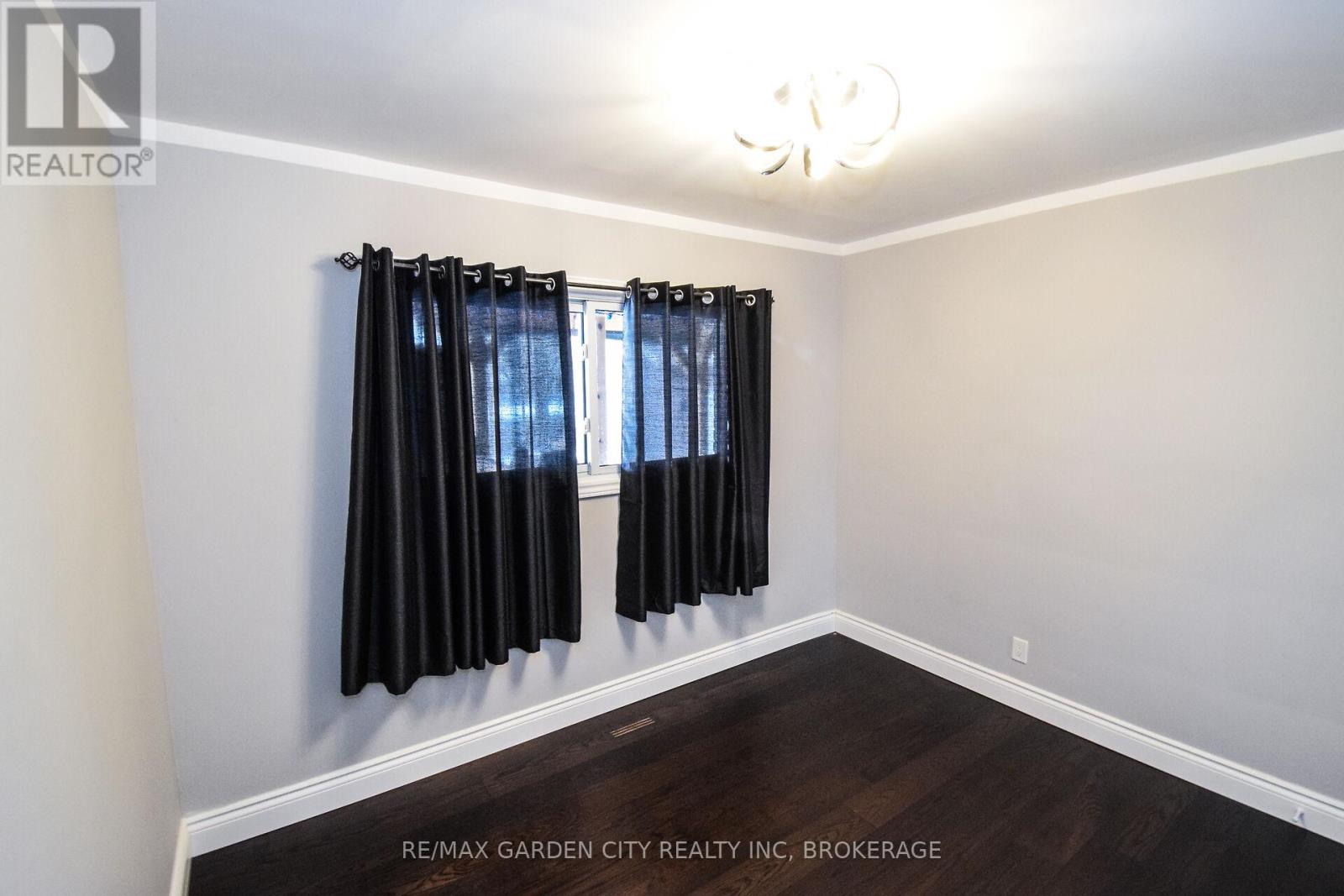 91 Crescent Drive, Welland, Ontario  L3B 2X4 - Photo 17 - X12832802