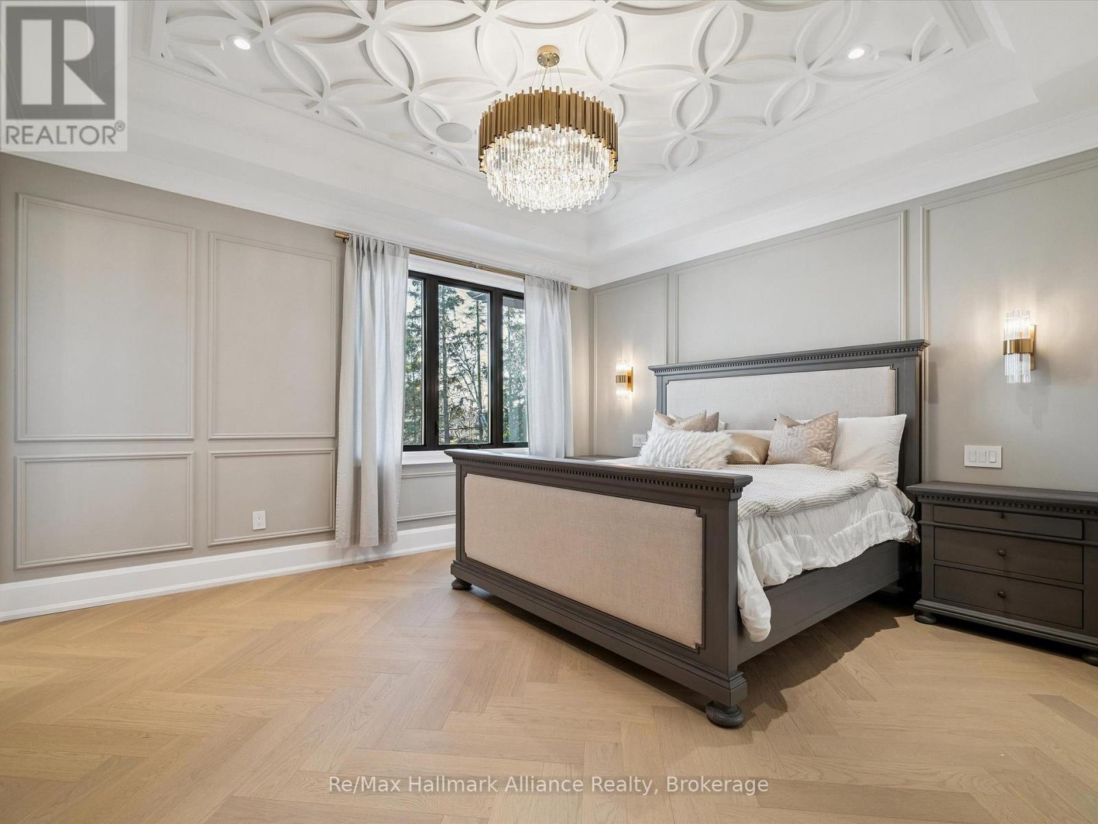 2074 Seabrook Drive, Oakville, Ontario  L6L 2T9 - Photo 22 - W12832780