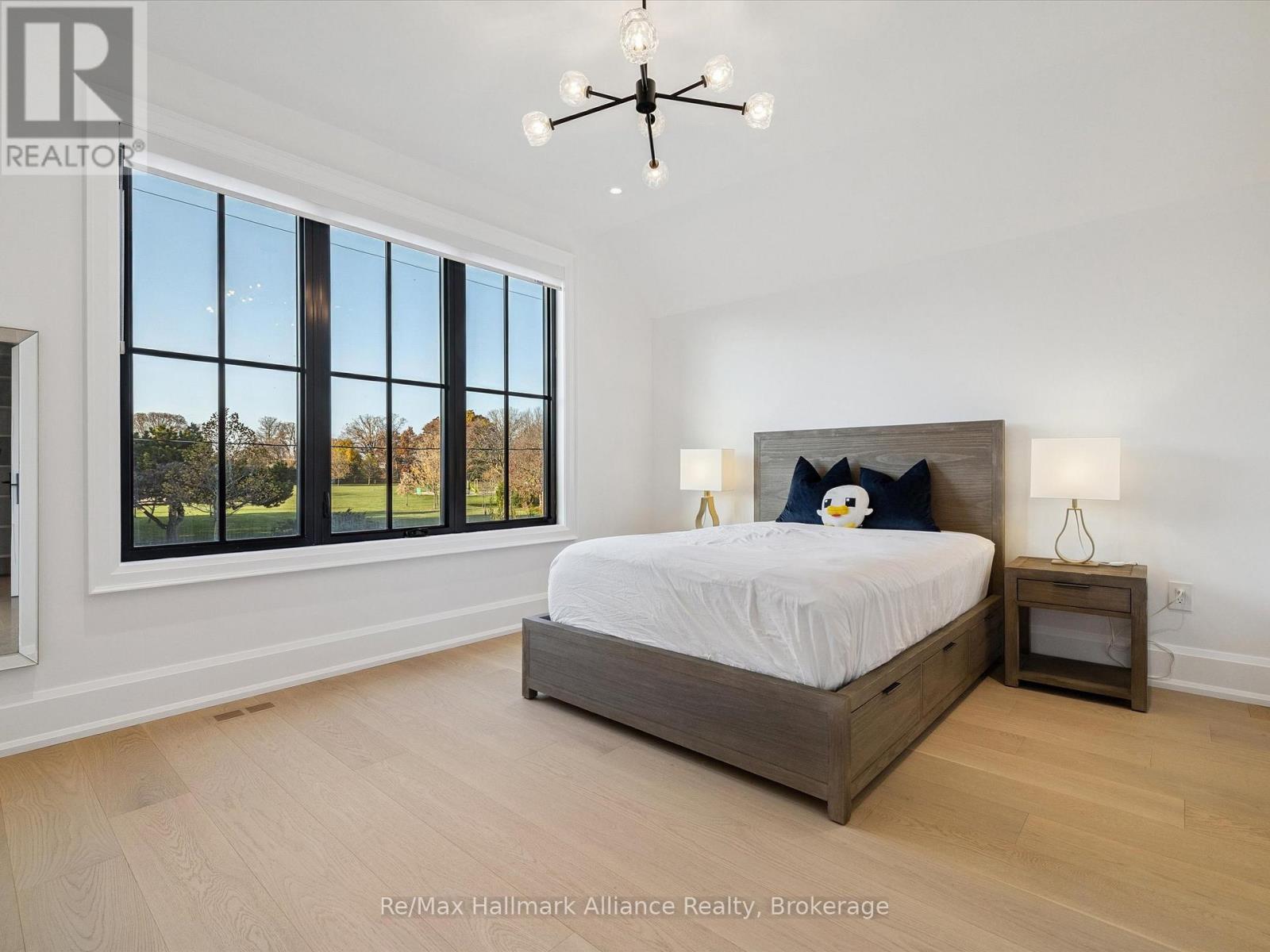 2074 Seabrook Drive, Oakville, Ontario  L6L 2T9 - Photo 32 - W12832780