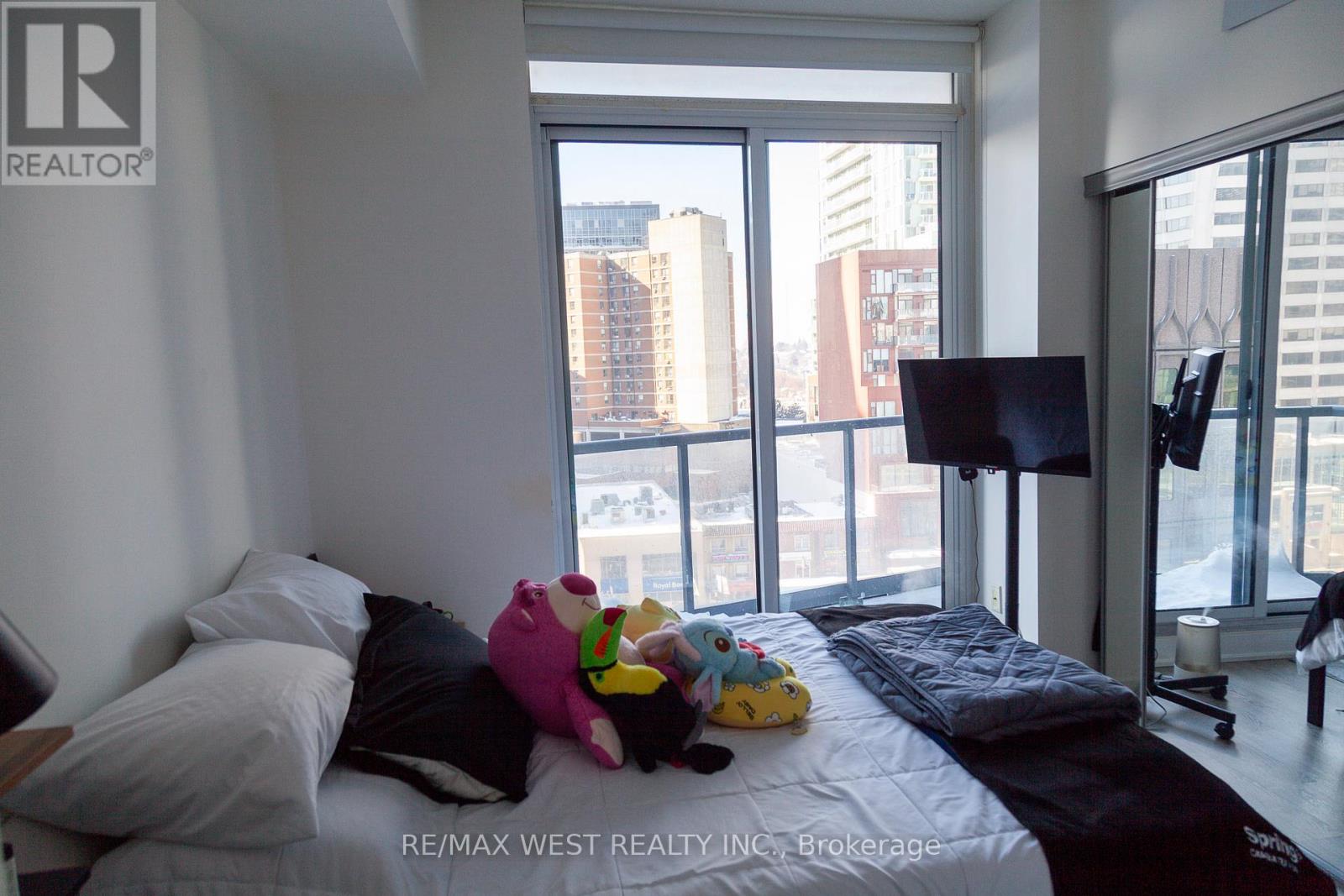 1005 - 30 Roehampton Avenue, Toronto, Ontario  M4P 0B9 - Photo 13 - C12761694