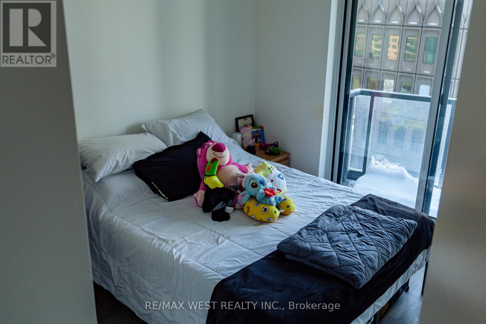 1005 - 30 Roehampton Avenue, Toronto, Ontario  M4P 0B9 - Photo 14 - C12761694