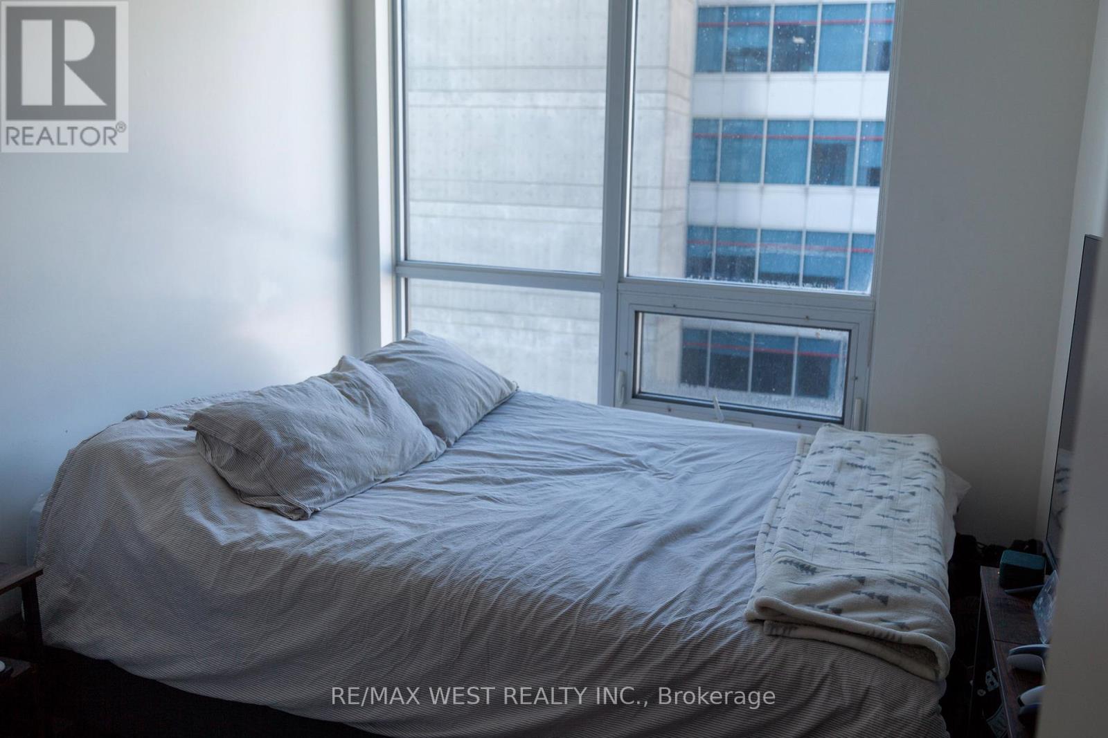 1005 - 30 Roehampton Avenue, Toronto, Ontario  M4P 0B9 - Photo 15 - C12761694