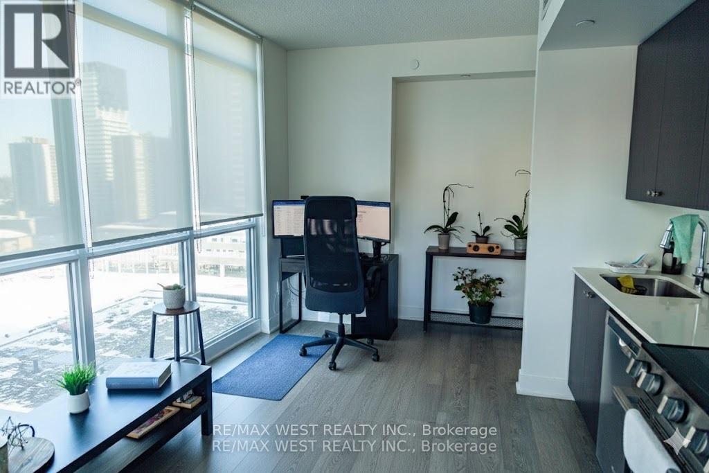 1005 - 30 Roehampton Avenue, Toronto, Ontario  M4P 0B9 - Photo 6 - C12761694