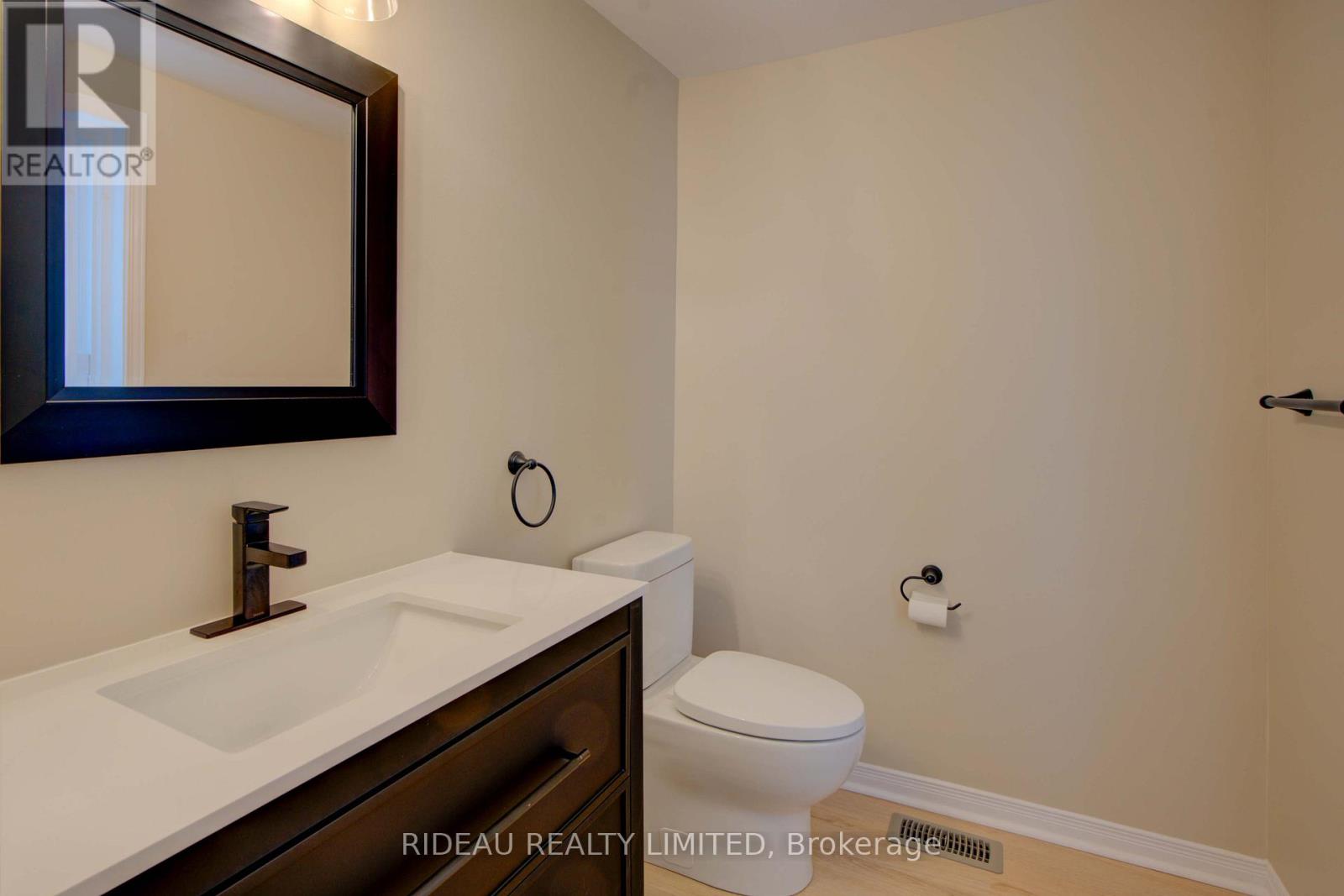 342 Kitley Line 8 Road, Elizabethtown-Kitley, Ontario K0E 1H0 - Photo 10 - X12832786