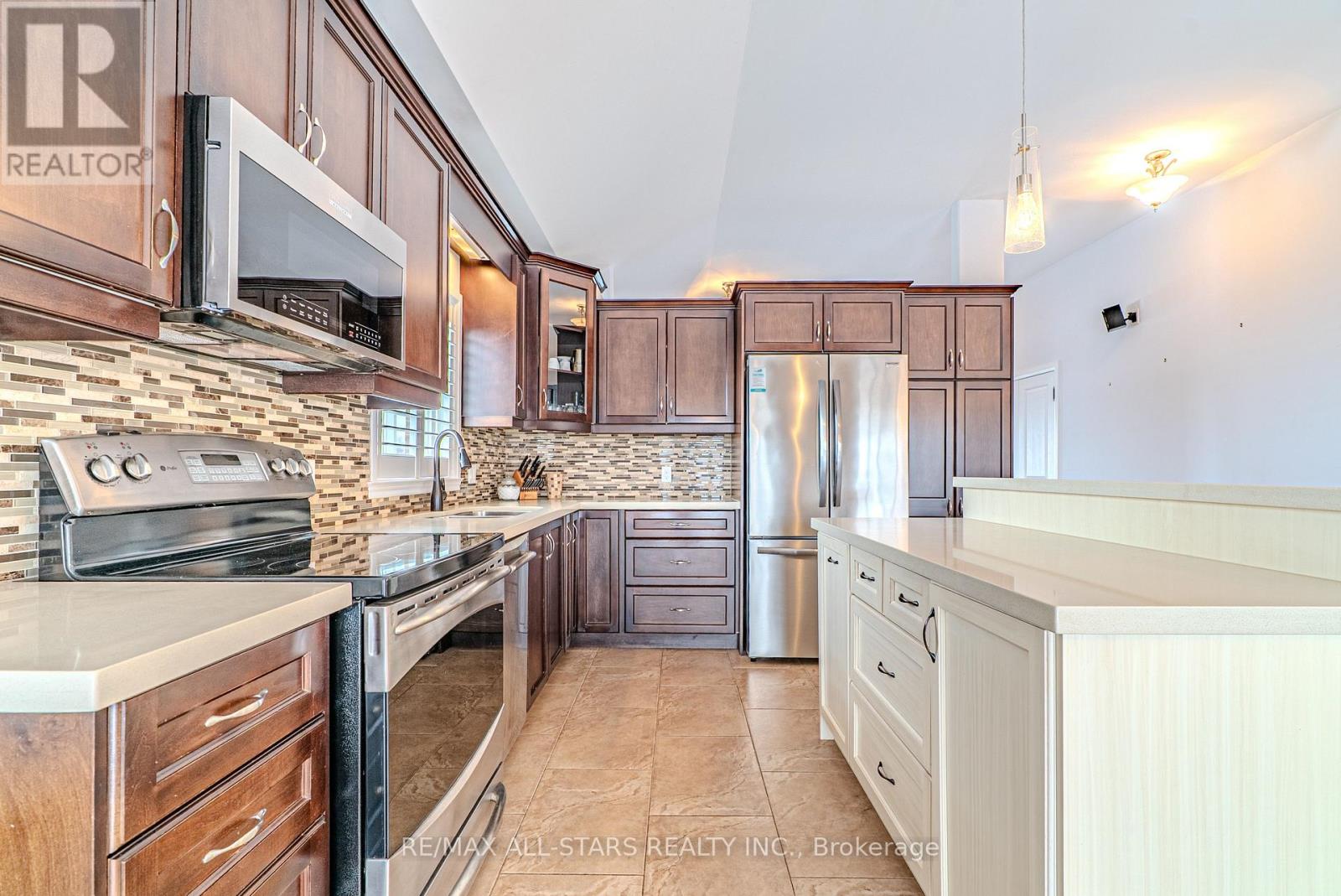 7 Parkside Drive, Kawartha Lakes, Ontario  K9V 5X9 - Photo 13 - X12832812