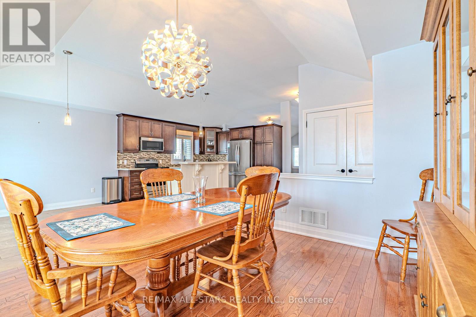 7 Parkside Drive, Kawartha Lakes, Ontario  K9V 5X9 - Photo 17 - X12832812