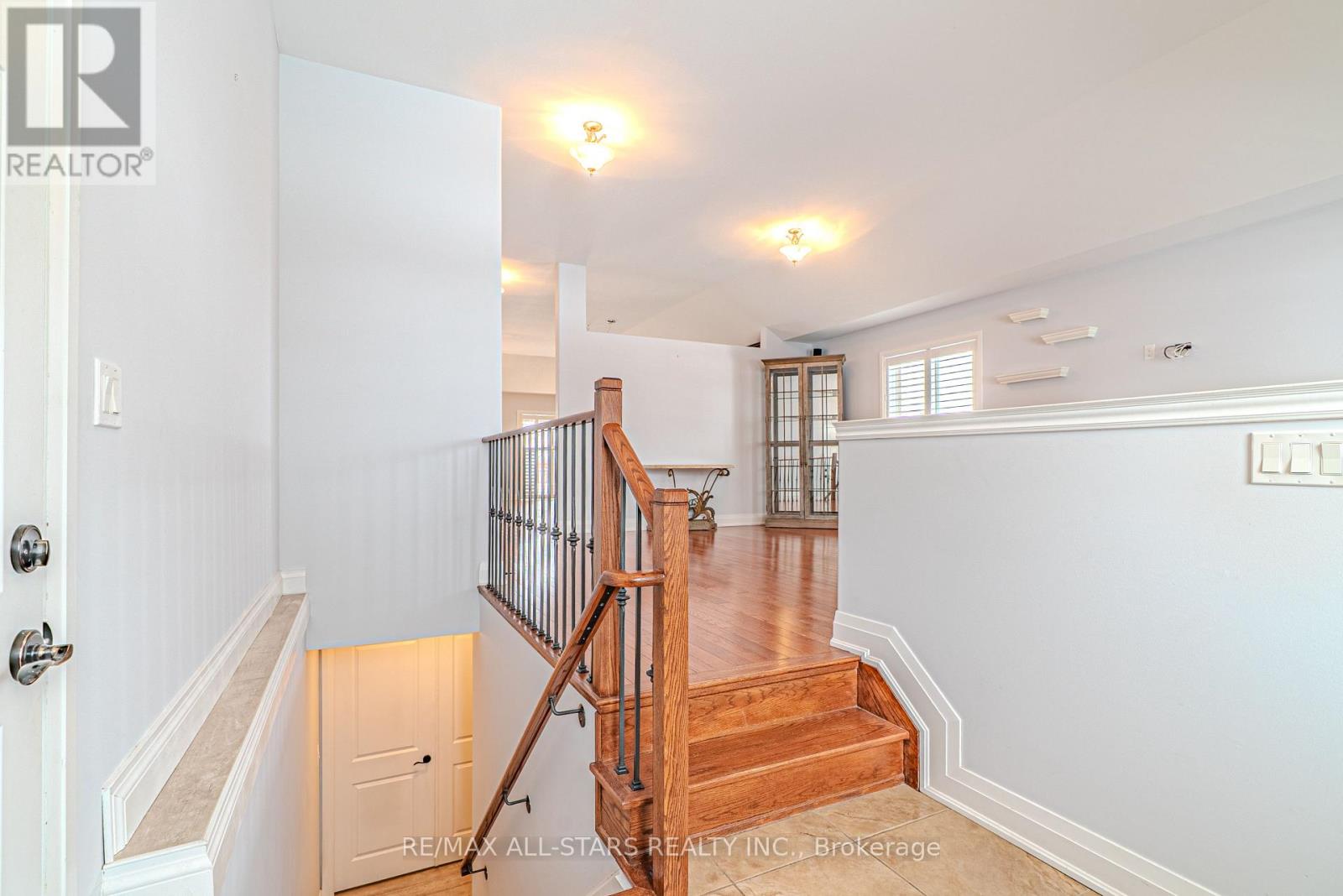 7 Parkside Drive, Kawartha Lakes, Ontario  K9V 5X9 - Photo 6 - X12832812