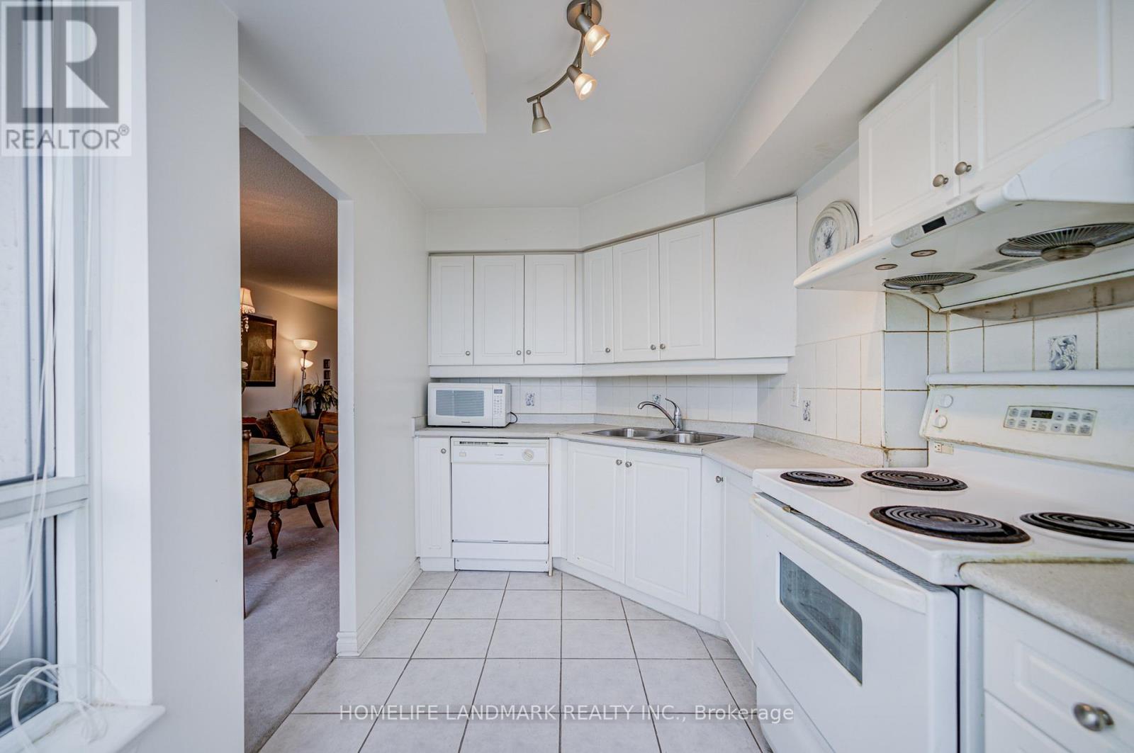 712 - 2 Rean Drive, Toronto (Bayview Village), Ontario  M2K 3B8 - Photo 21 - C12832774