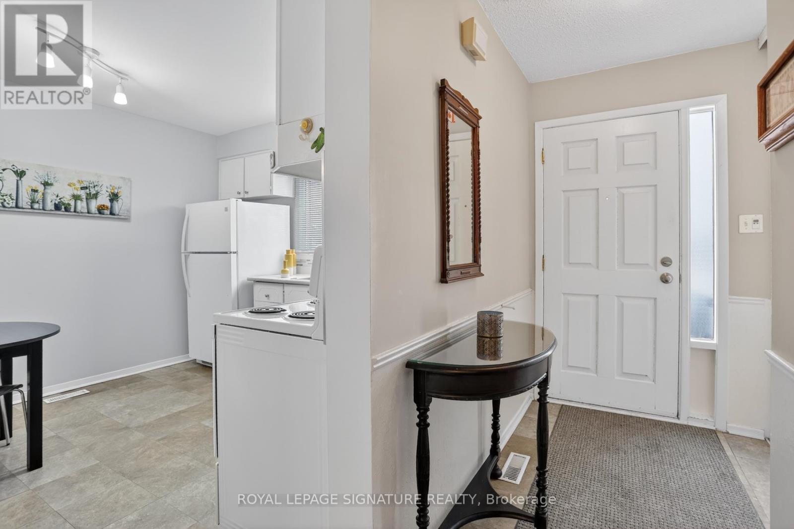 3 Early Appleway, Toronto, Ontario  M3A 3N4 - Photo 5 - C12832776