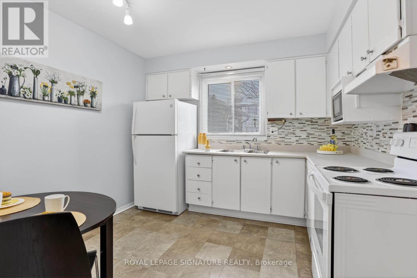 3 Early Appleway, Toronto, Ontario  M3A 3N4 - Photo 6 - C12832776