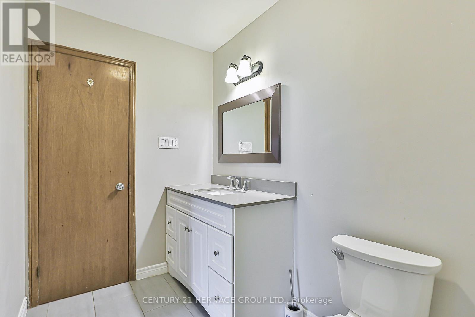 107 Hazelnut Crescent, Toronto, Ontario  M2J 4W4 - Photo 19 - C12832784