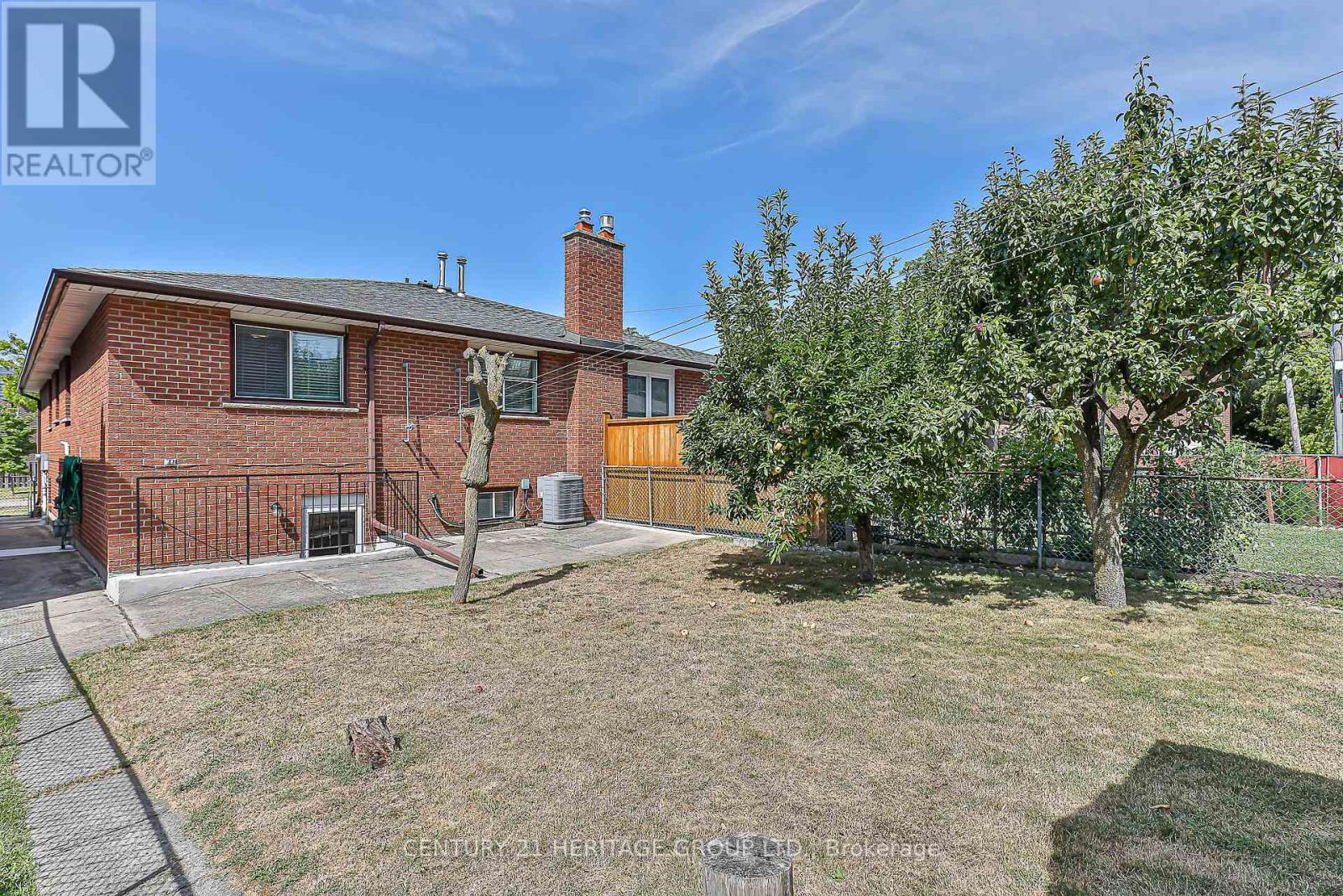 107 Hazelnut Crescent, Toronto, Ontario  M2J 4W4 - Photo 29 - C12832784