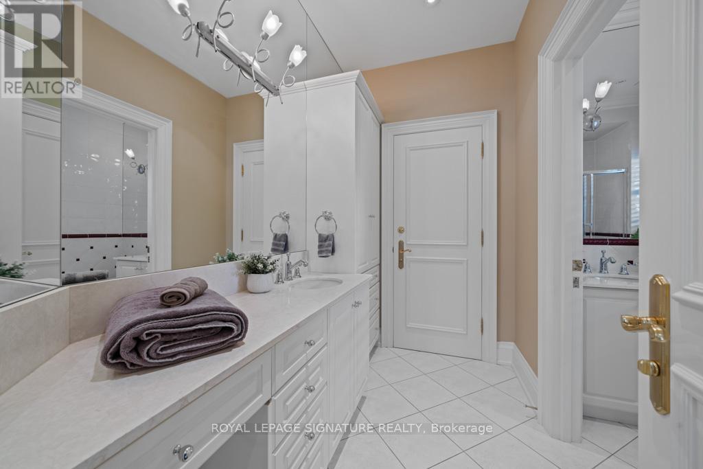 428 Glengrove Avenue, Toronto, Ontario  M5N 1X2 - Photo 18 - C12832806