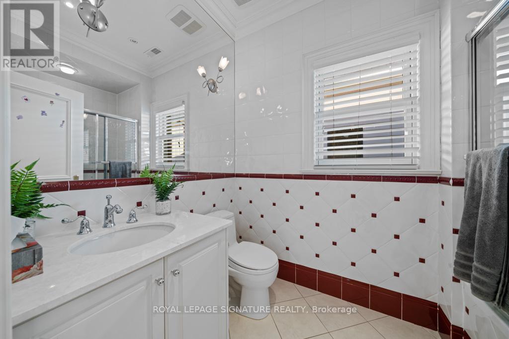 428 Glengrove Avenue, Toronto, Ontario  M5N 1X2 - Photo 19 - C12832806