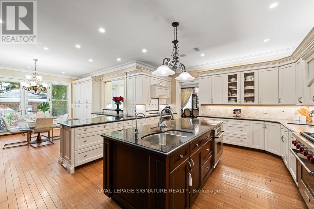 428 Glengrove Avenue, Toronto, Ontario  M5N 1X2 - Photo 5 - C12832806