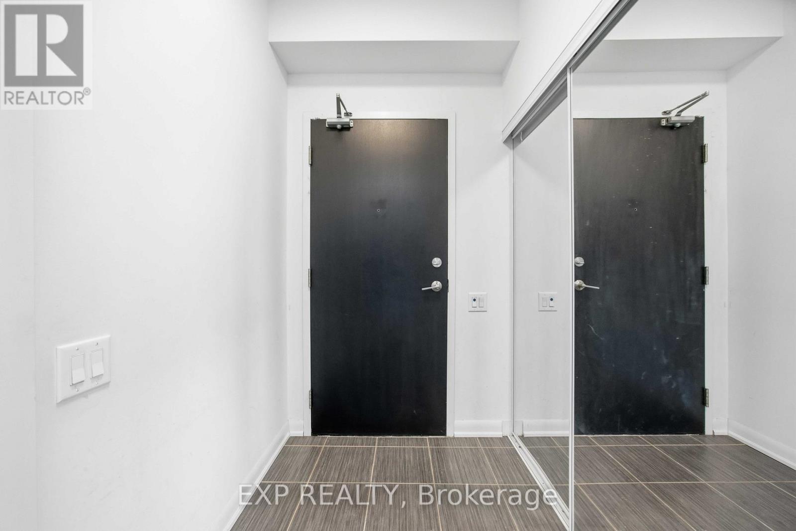 Ph210 - 17 Anndale Drive, Toronto, Ontario  M2N 2W7 - Photo 7 - C12832858