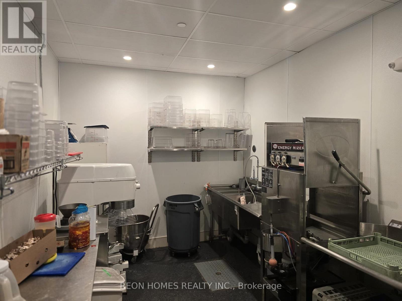 305 Front Street N, Belleville, Ontario  K8P 3C3 - Photo 10 - X12795160