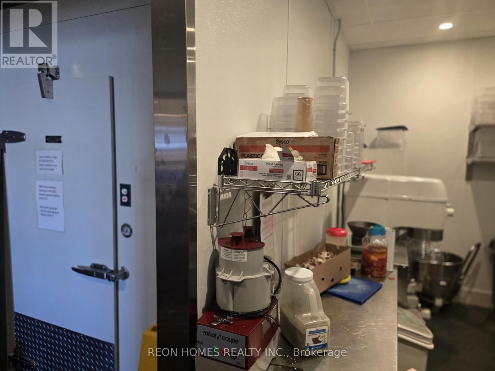 305 Front Street N, Belleville, Ontario  K8P 3C3 - Photo 11 - X12795160