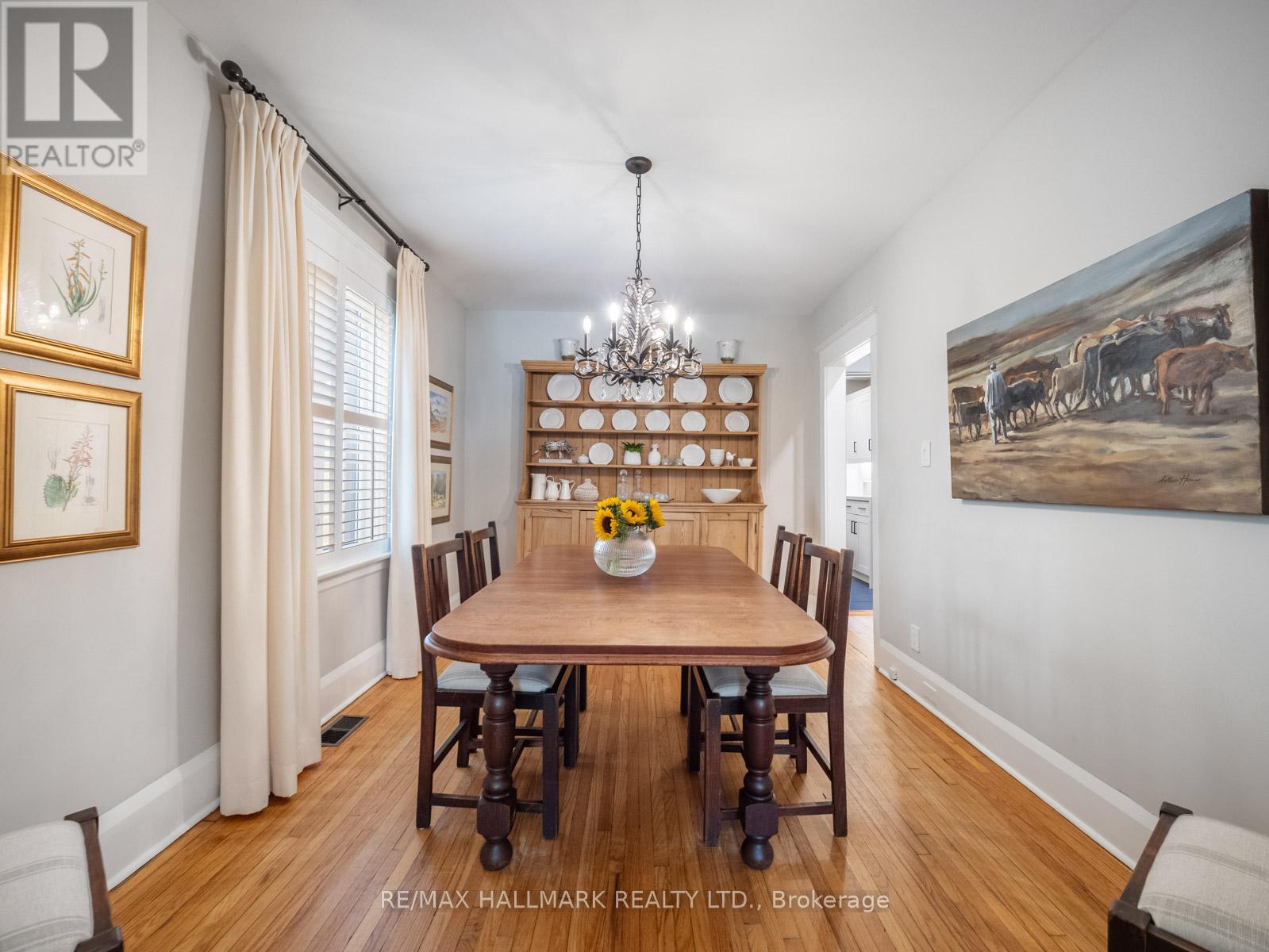 306 Lee Avenue, Toronto, Ontario  M4E 2P8 - Photo 11 - E12832736