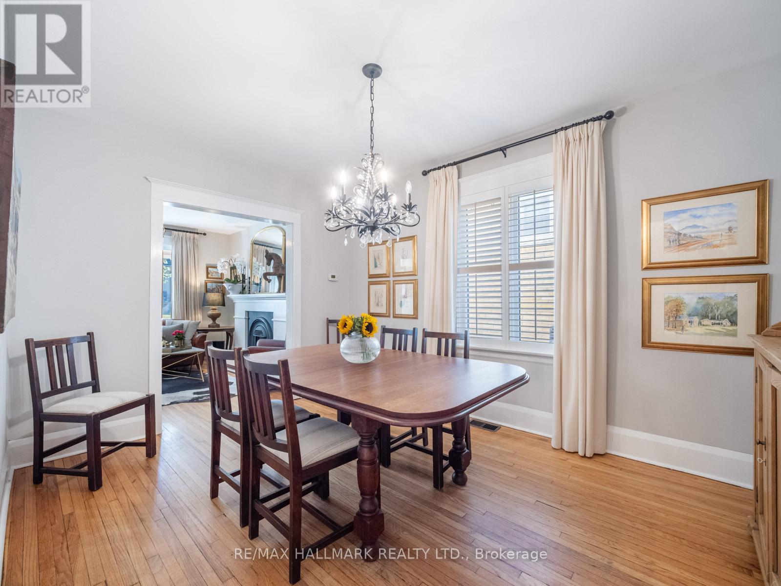 306 Lee Avenue, Toronto, Ontario  M4E 2P8 - Photo 12 - E12832736