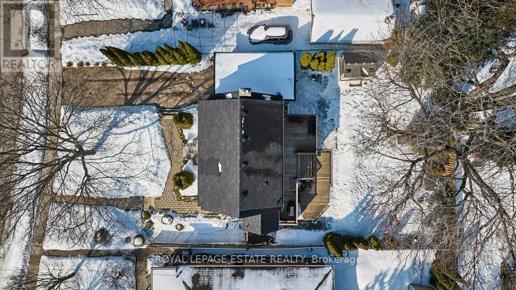 15 Squires Avenue, Toronto, Ontario  M4B 2R2 - Photo 48 - E12832778