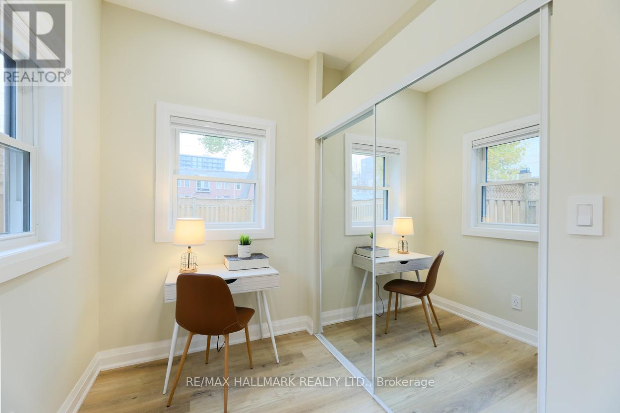 Main Floor - 6 Luttrell Avenue, Toronto (East End-Danforth), Ontario  M4C 5E3 - Photo 13 - E12832828