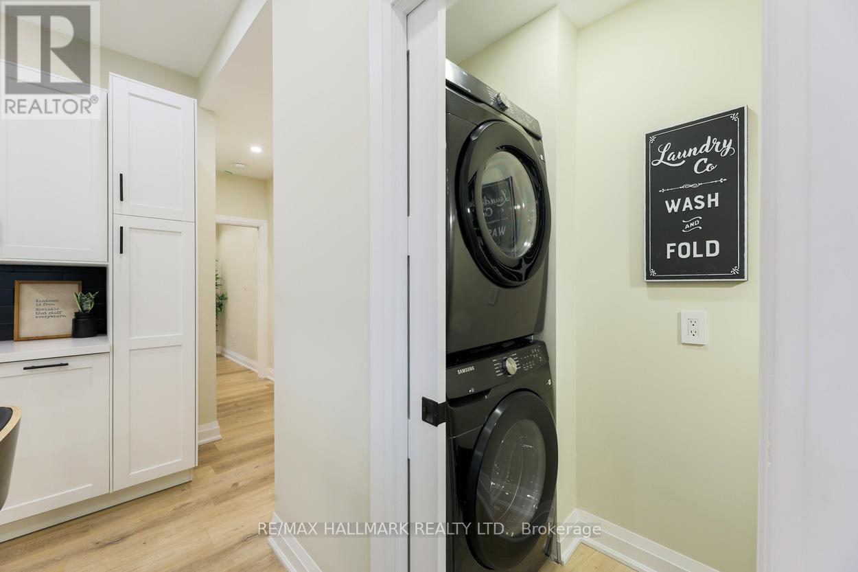 Main Floor - 6 Luttrell Avenue, Toronto (East End-Danforth), Ontario  M4C 5E3 - Photo 9 - E12832828