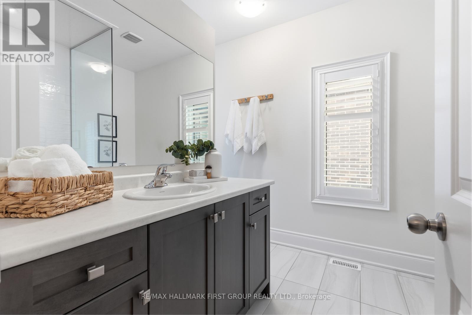 38 Priory Drive, Whitby, Ontario L1P 0L1 - Photo 15 - E12832832