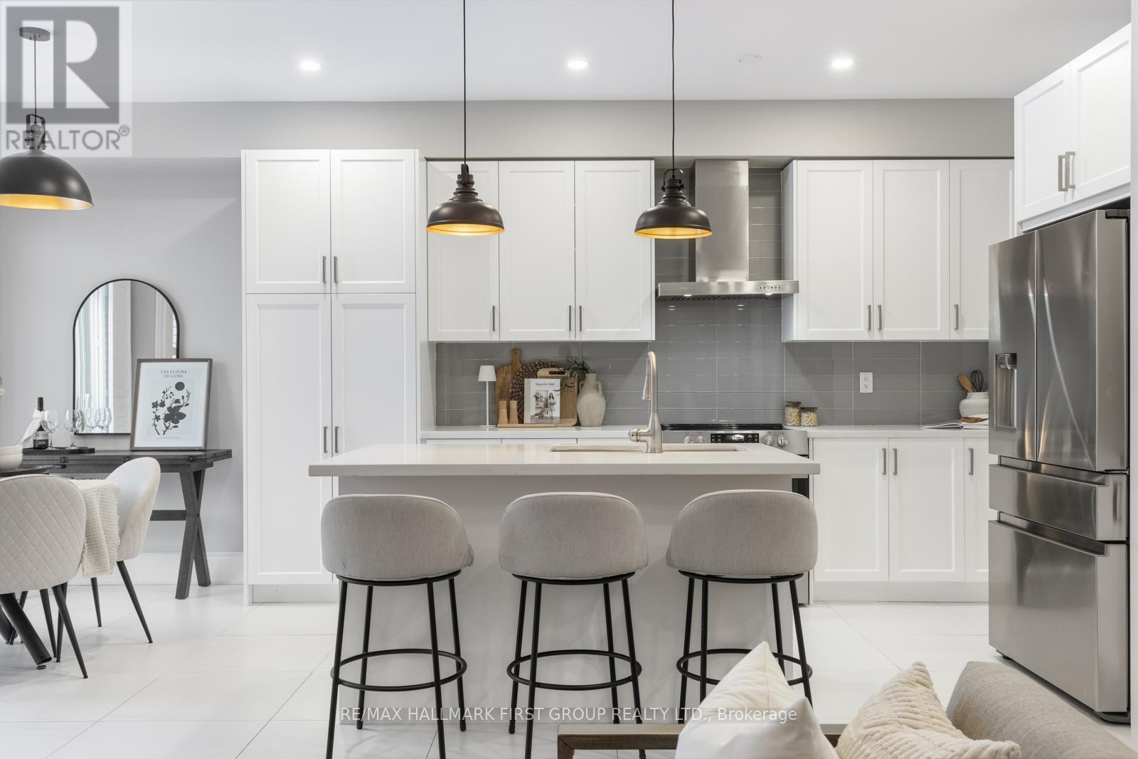 38 Priory Drive, Whitby, Ontario L1P 0L1 - Photo 9 - E12832832