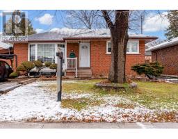 LOWER - 44 SHREWSBURY SQUARE, Toronto, Ontario