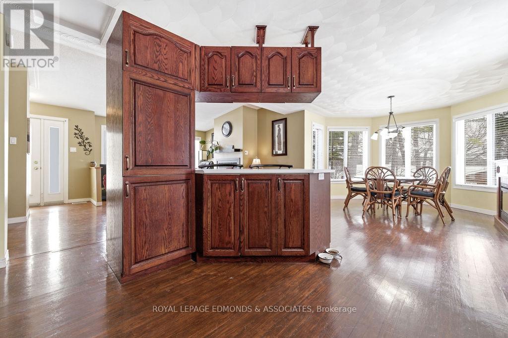 104 Beckett View Drive, Laurentian Valley, Ontario  K8A 6W2 - Photo 16 - X12832738