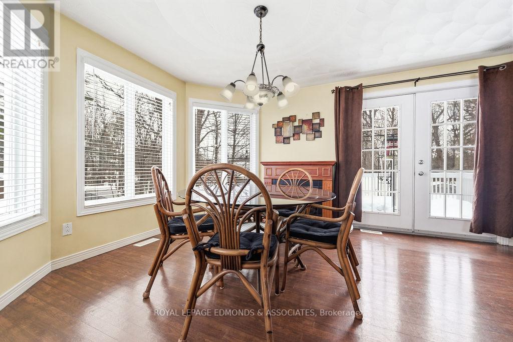 104 Beckett View Drive, Laurentian Valley, Ontario  K8A 6W2 - Photo 18 - X12832738