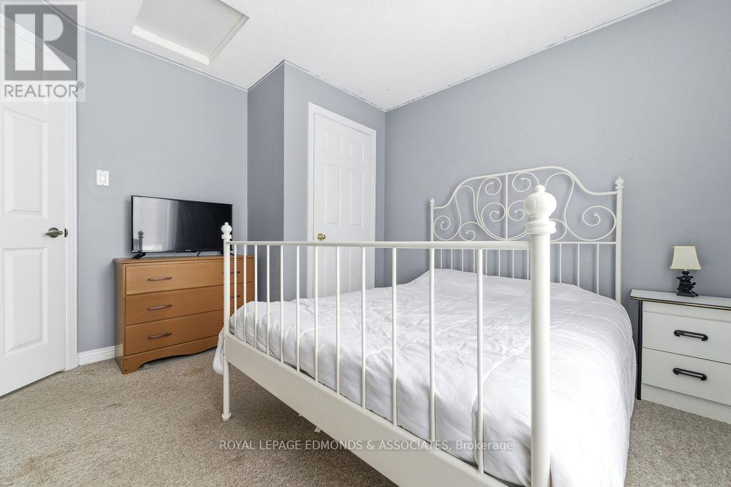 104 Beckett View Drive, Laurentian Valley, Ontario  K8A 6W2 - Photo 22 - X12832738