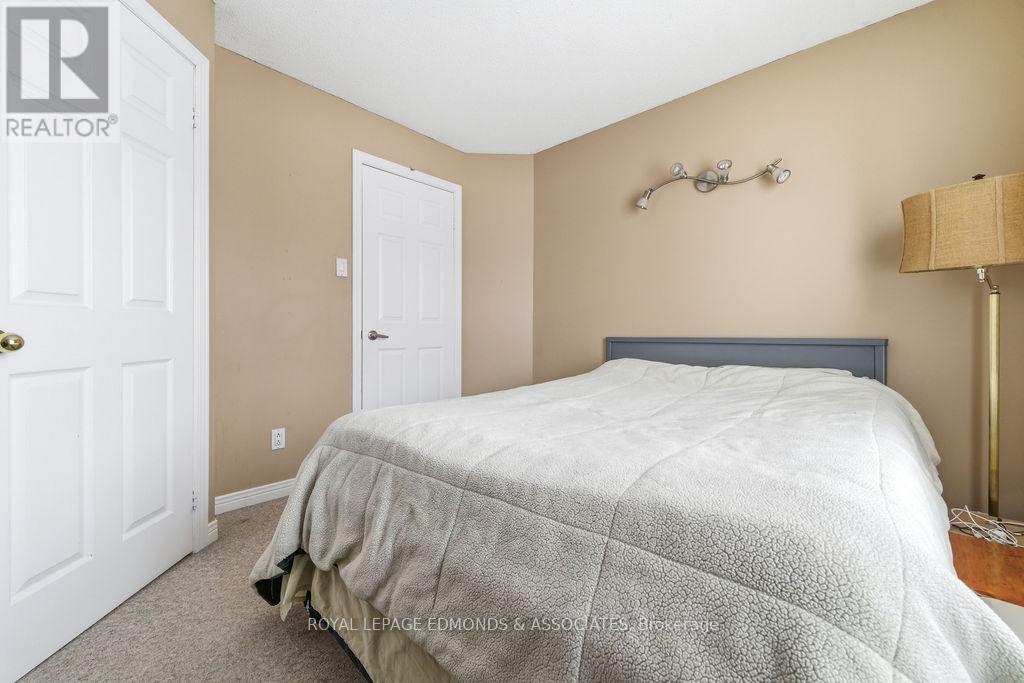 104 Beckett View Drive, Laurentian Valley, Ontario  K8A 6W2 - Photo 24 - X12832738