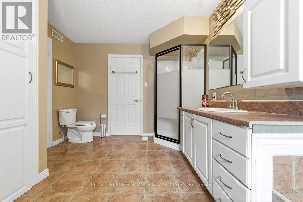 104 Beckett View Drive, Laurentian Valley, Ontario  K8A 6W2 - Photo 26 - X12832738