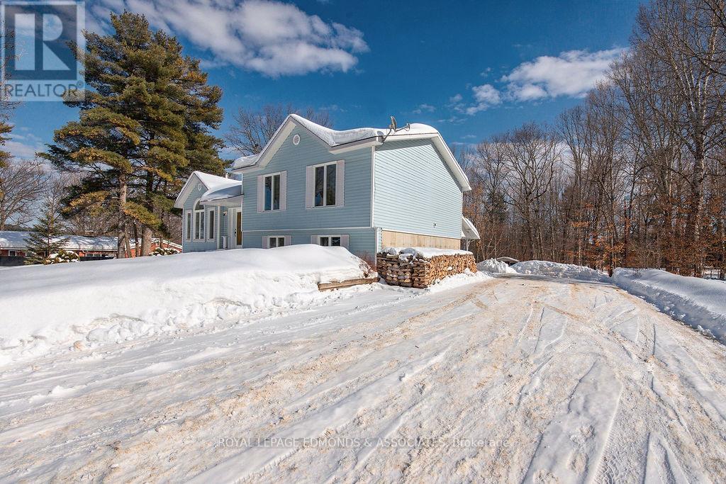 104 Beckett View Drive, Laurentian Valley, Ontario  K8A 6W2 - Photo 3 - X12832738