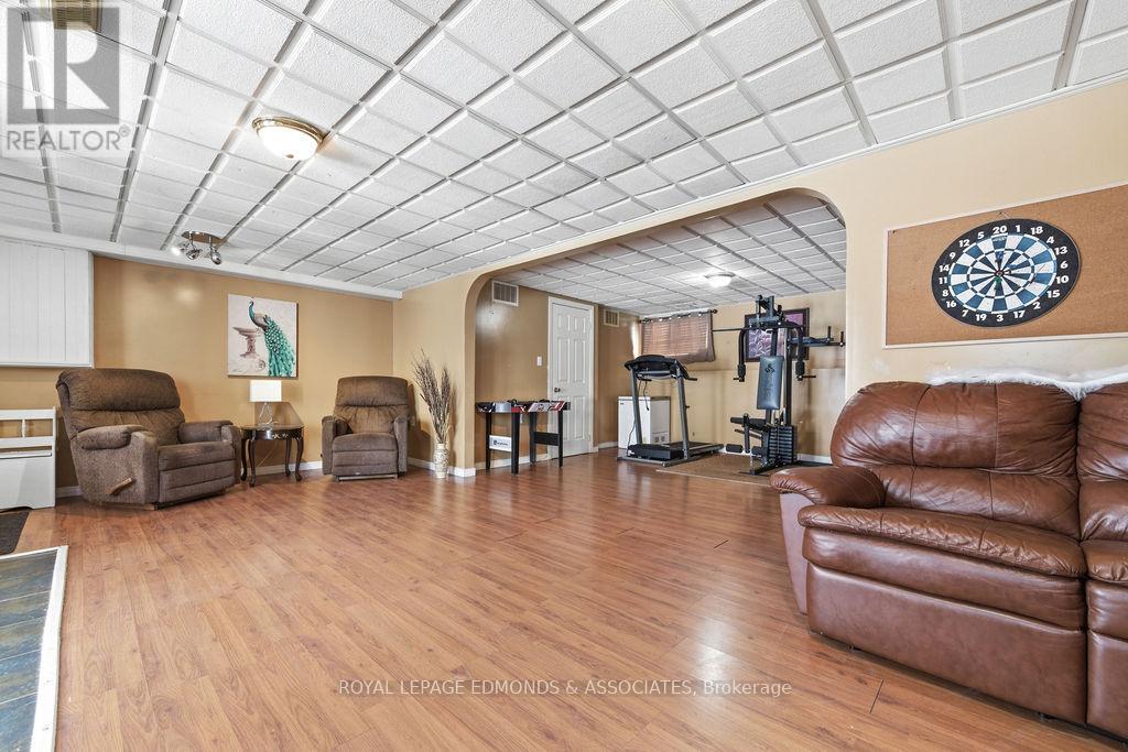 104 Beckett View Drive, Laurentian Valley, Ontario  K8A 6W2 - Photo 31 - X12832738