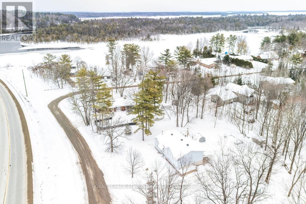 104 Beckett View Drive, Laurentian Valley, Ontario  K8A 6W2 - Photo 35 - X12832738