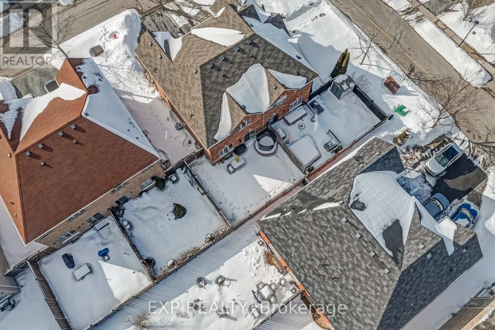 565 Foxcroft Boulevard, Newmarket, Ontario  L3X 3L6 - Photo 28 - N12832688