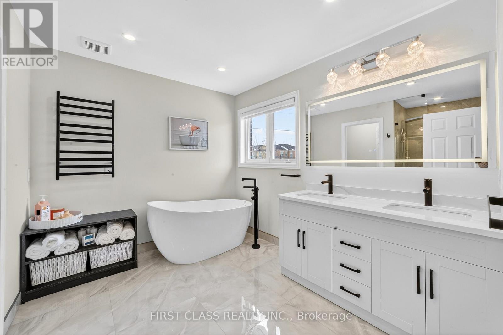 4 Church View Avenue, Markham, Ontario  L6C 0L6 - Photo 22 - N12832708