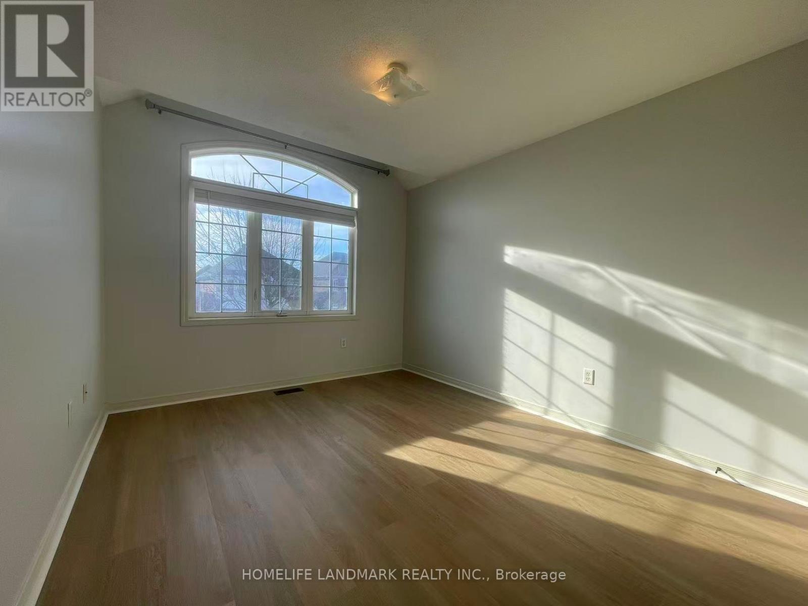 53 Ralph Chalmers Avenue, Markham, Ontario  L6E 2C3 - Photo 15 - N12832710