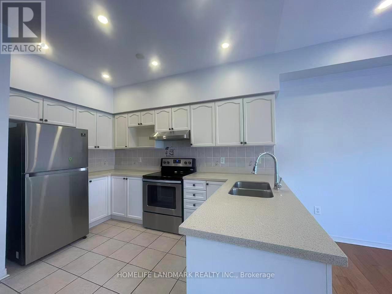 53 Ralph Chalmers Avenue, Markham, Ontario  L6E 2C3 - Photo 4 - N12832710