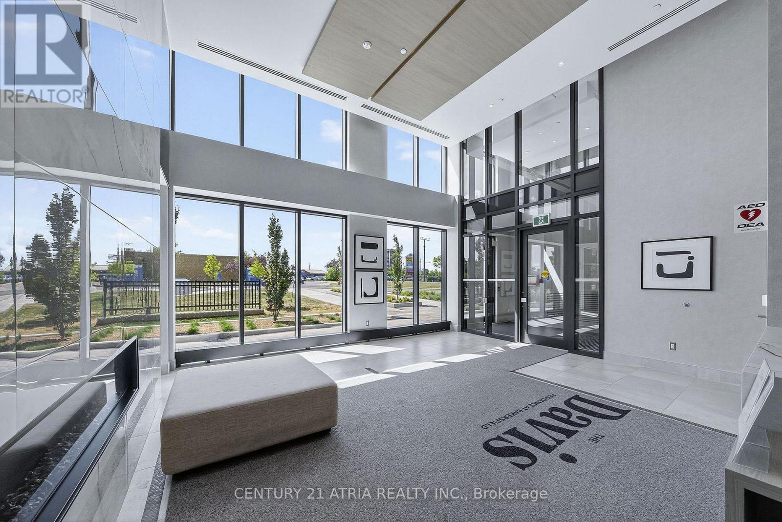 1206 - 185 Deerfield Road, Newmarket, Ontario  L3Y 0G7 - Photo 13 - N12832730